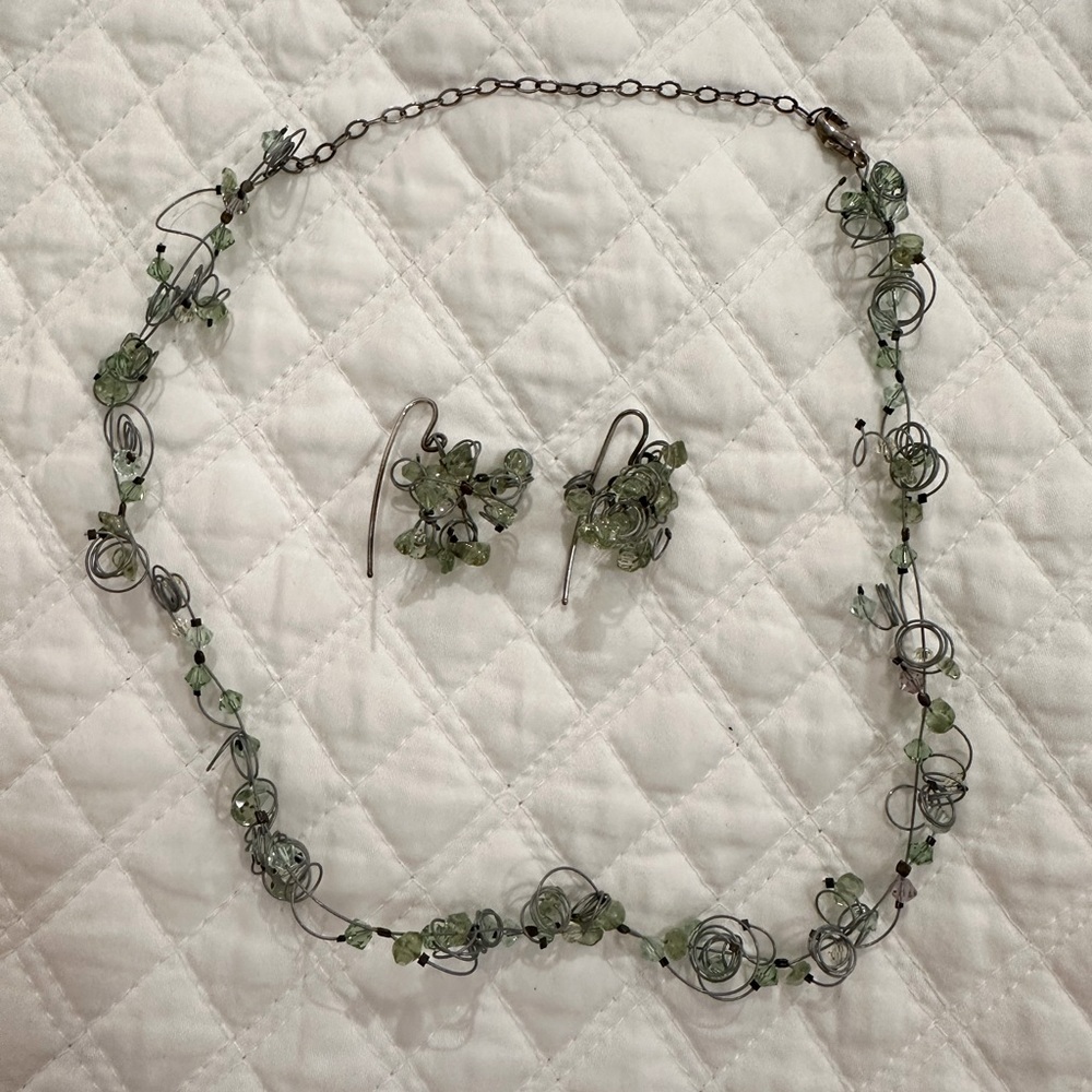 Set of peridot necklace & earrings. Handmade on silver curly wire